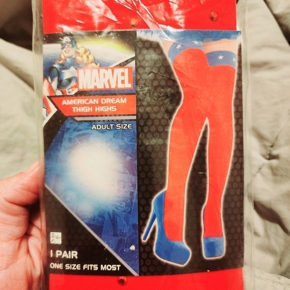 NWT Marvel American Dream Thigh High Stockings Adult One Size Fits Most Standard - Picture 3 of 4